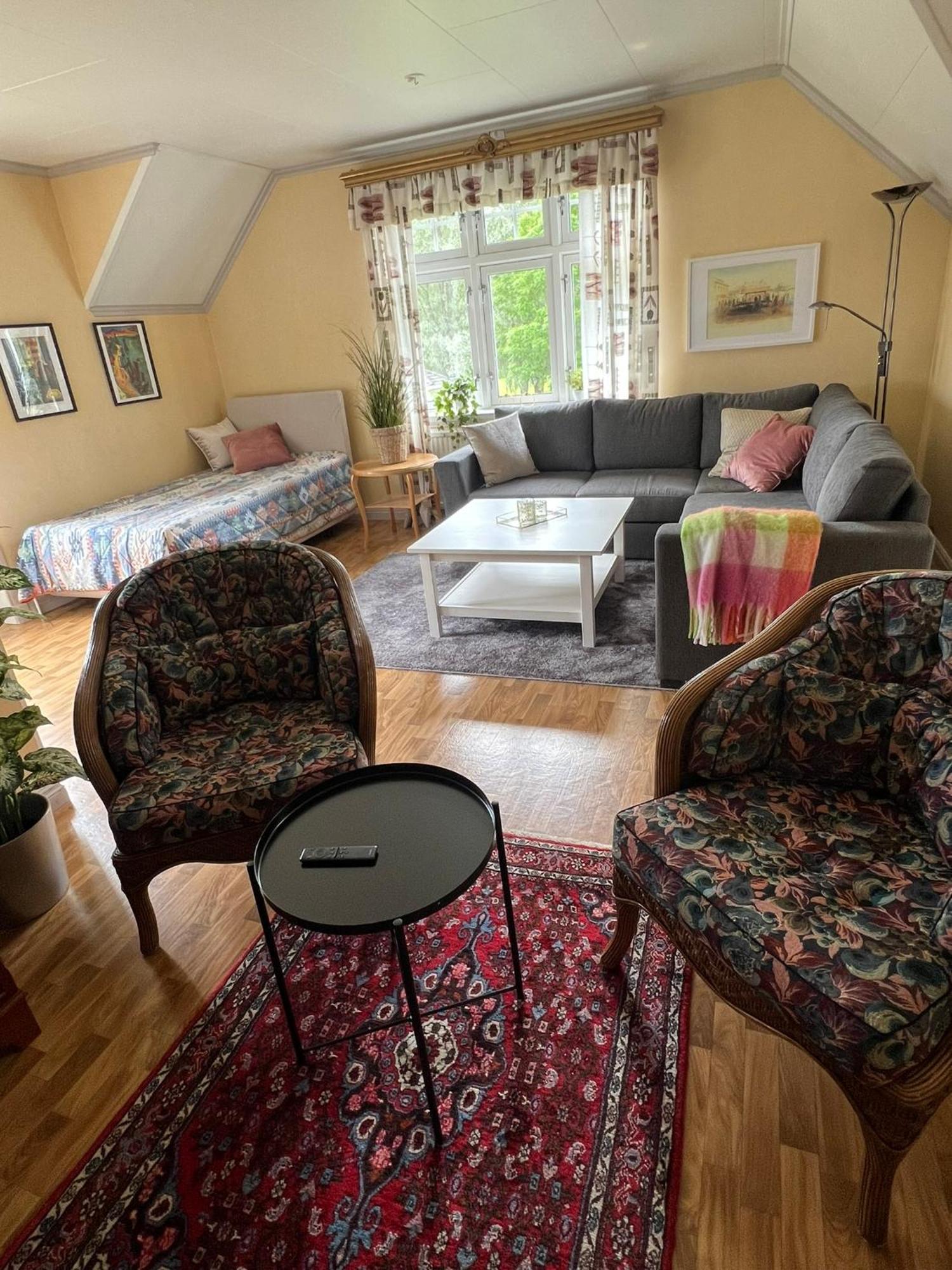 Rosa Huset Osebol Daire Stöllet Dış mekan fotoğraf
