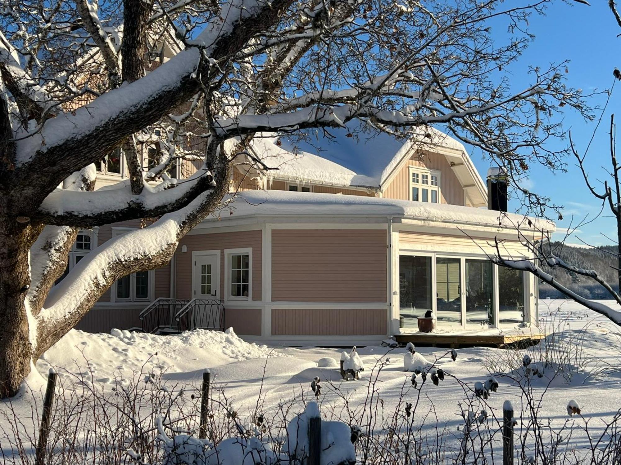 Rosa Huset Osebol Daire Stöllet Dış mekan fotoğraf