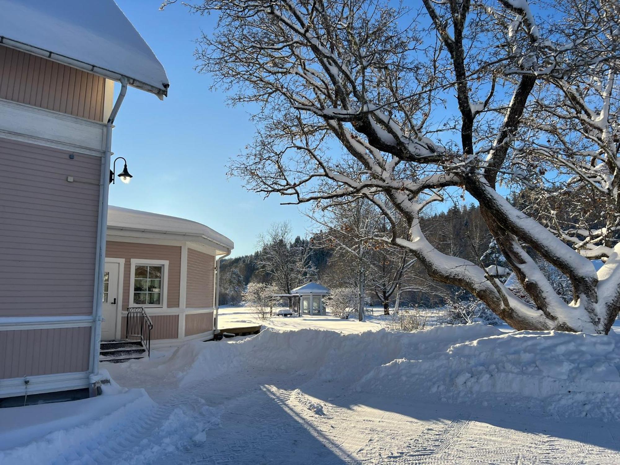 Rosa Huset Osebol Daire Stöllet Dış mekan fotoğraf